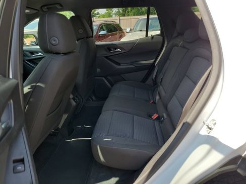 Certified 2025 Chevrolet Equinox LT FWD image 14