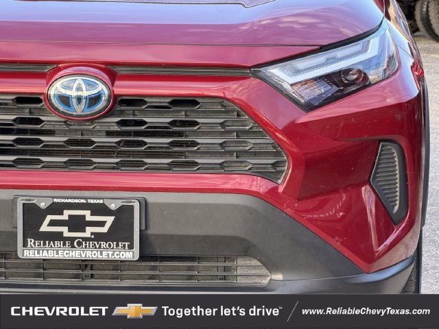 Used 2024 Toyota RAV4 XLE w/ Convenience Package AWD/4WD image 9