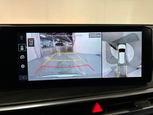 Used 2025 Kia Sorento SX image 26