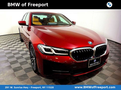 Certified 2023 BMW 530i xDrive w/ Convenience Package image 1