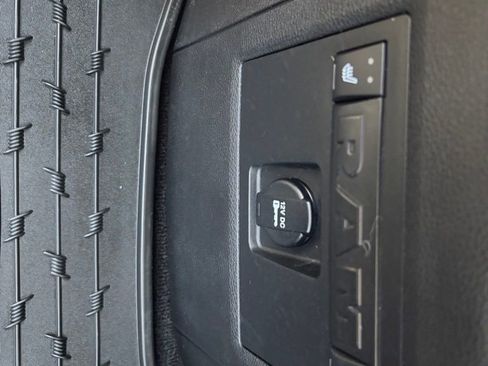 Used 2014 RAM 2500 Longhorn w/ Convenience Group image 43