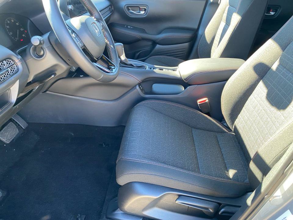 Used 2027 Honda HR-V Sport image 9