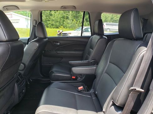 Used 2019 Honda Pilot Touring image 14