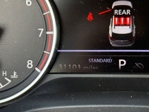 Used 2025 Nissan Rogue SV image 18