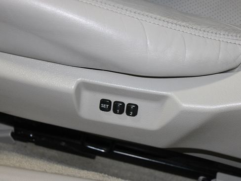 Used 2007 INFINITI G35 Coupe w/ Premium Pkg RWD image 8