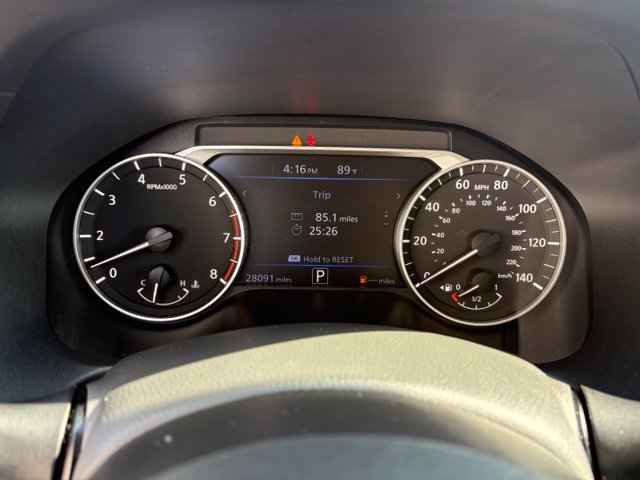 Used 2023 Nissan Altima 2.5 SV FWD image 14