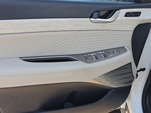 Used 2024 Hyundai Palisade Calligraphy image 10