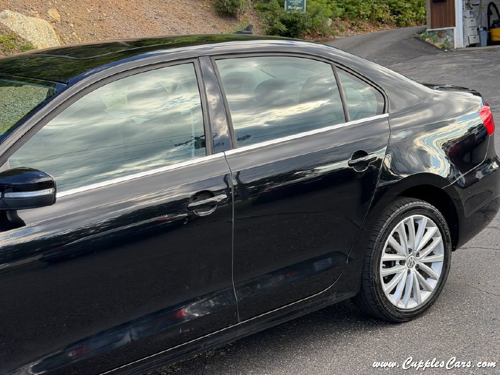 Used 2012 Volkswagen Jetta SEL FWD image 27