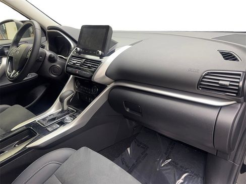 Used 2024 Mitsubishi Eclipse Cross SE image 52