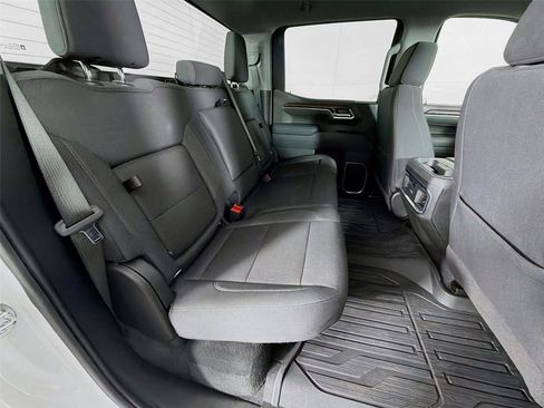 Used 2025 GMC Sierra 1500 Elevation image 27