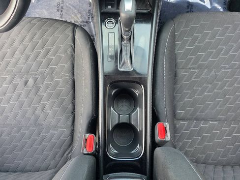 Used 2022 Nissan Kicks SV FWD image 43
