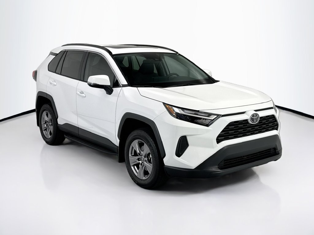 Used 2025 Toyota RAV4 XLE w/ Convenience Package AWD/4WD image 3