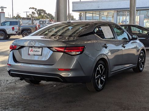 Used 2024 Nissan Sentra SV image 4