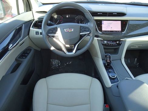 Certified 2024 Cadillac XT6 Premium Luxury image 15