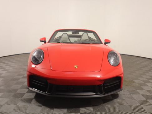 Used 2026 Porsche 911 Carrera RWD image 10