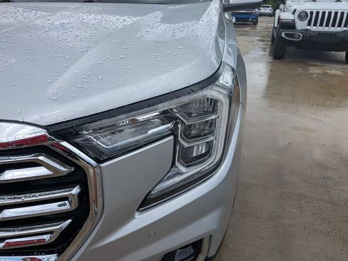 Used 2022 GMC Terrain SLT w/ Infotainment Package II FWD image 10