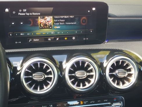 Used 2023 Mercedes-Benz CLA 250 w/ Premium Package image 22