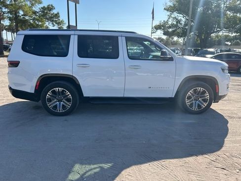 Used 2023 Jeep Wagoneer Series II image 18