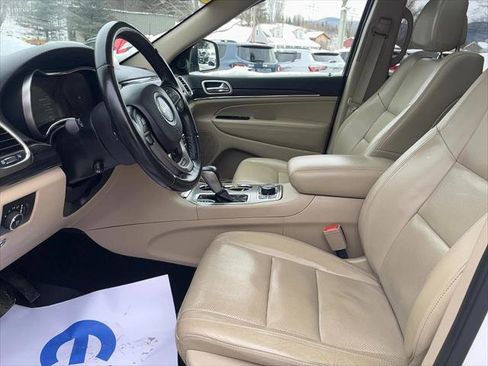 Certified 2021 Jeep Grand Cherokee Limited w/ Luxury Group II image 11