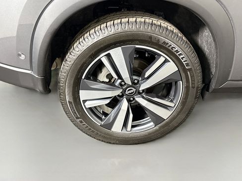 Used 2024 Nissan Rogue SL image 33