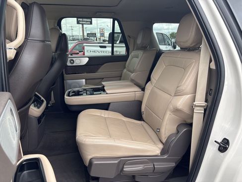 Used 2023 Lincoln Navigator L Reserve AWD/4WD image 26