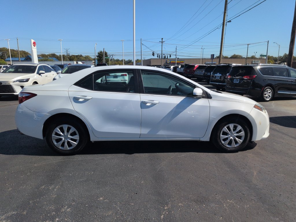Used 2015 Toyota Corolla L FWD image 6