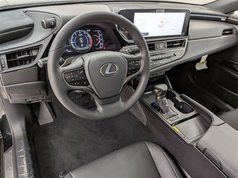 New 2025 Lexus ES 350 w/ Premium Package image 17