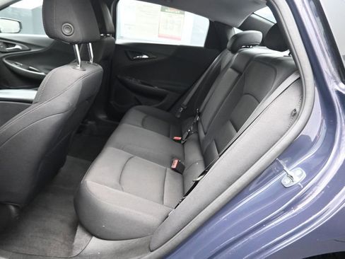 Used 2025 Chevrolet Malibu LT FWD image 11