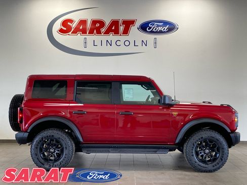 New 2026 Ford Bronco Badlands AWD/4WD image 1