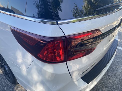 Used 2025 Honda Odyssey Sport-L image 21