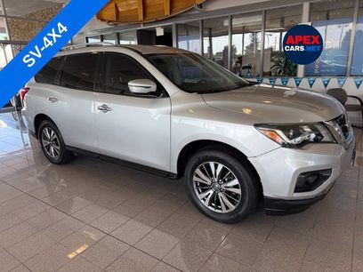 Used 2018 Nissan Pathfinder SV