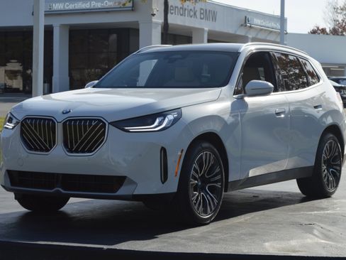 Used 2026 BMW X3 xDrive30 w/ Premium Package image 7