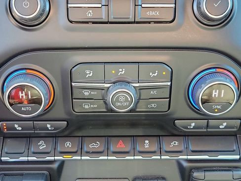 Certified 2021 Chevrolet Silverado 1500 RST w/ All Star Edition Plus AWD/4WD image 28