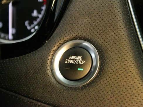 Used 2024 Cadillac XT5 Luxury FWD image 27