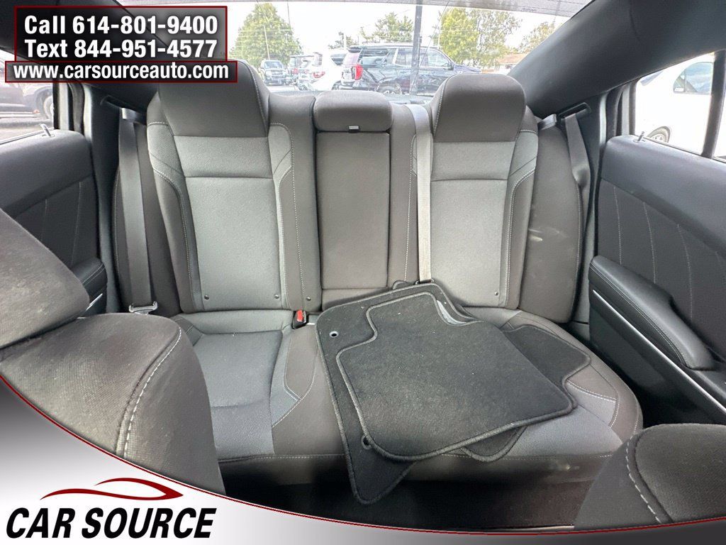 Used 2020 Dodge Charger SXT RWD image 17