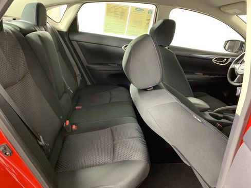 Used 2019 Nissan Sentra SR image 38
