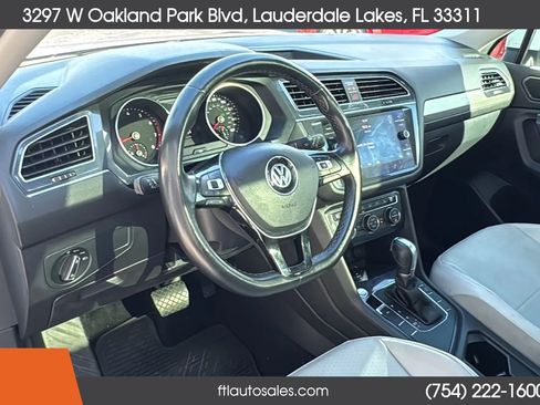 Used 2018 Volkswagen Tiguan SE w/ Panoramic Sunroof Package FWD image 50