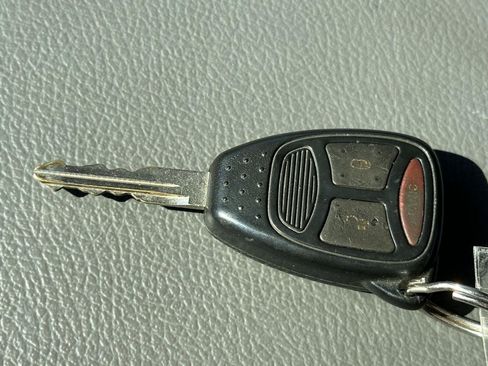 Used 2006 Dodge Dakota SLT AWD/4WD image 14