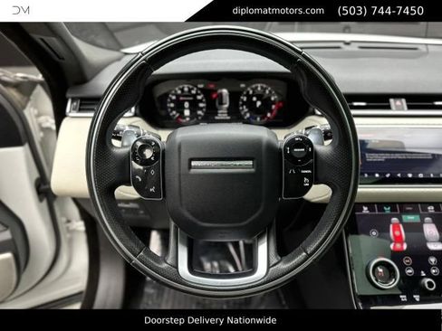 Used 2018 Land Rover Range Rover Velar R-Dynamic SE AWD/4WD image 29