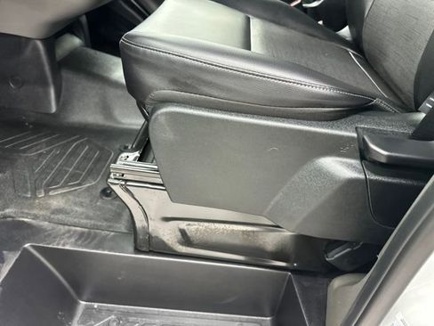 New 2026 Ford Transit 250 148 Medium Roof image 28