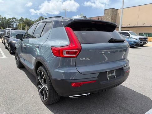 Used 2020 Volvo XC40 T4 R-Design w/ Protection Package Premier FWD image 3