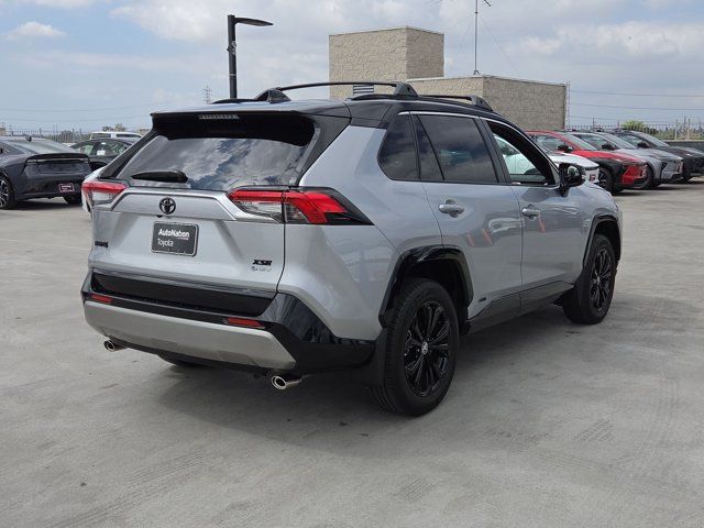 Used 2025 Toyota RAV4 XSE w/ Weather Package AWD/4WD image 5