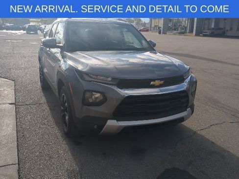 Certified 2022 Chevrolet TrailBlazer LT w/ Confidence II Package FWD image 9