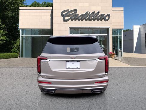 Certified 2023 Cadillac XT6 Premium Luxury AWD/4WD image 4
