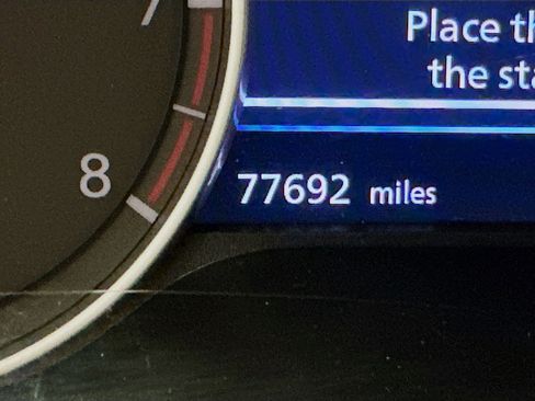 Used 2022 Nissan Sentra SR w/ SR Premium Package image 19