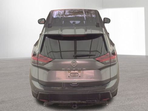 Certified 2024 Nissan Rogue SV image 10