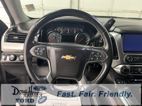Used 2017 Chevrolet Suburban LT image 47