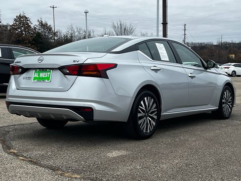 Used 2024 Nissan Altima 2.5 SV image 5