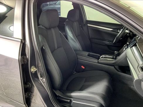 Used 2019 Honda Civic Sport image 6
