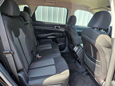 Used 2022 Kia Sorento LX FWD image 20